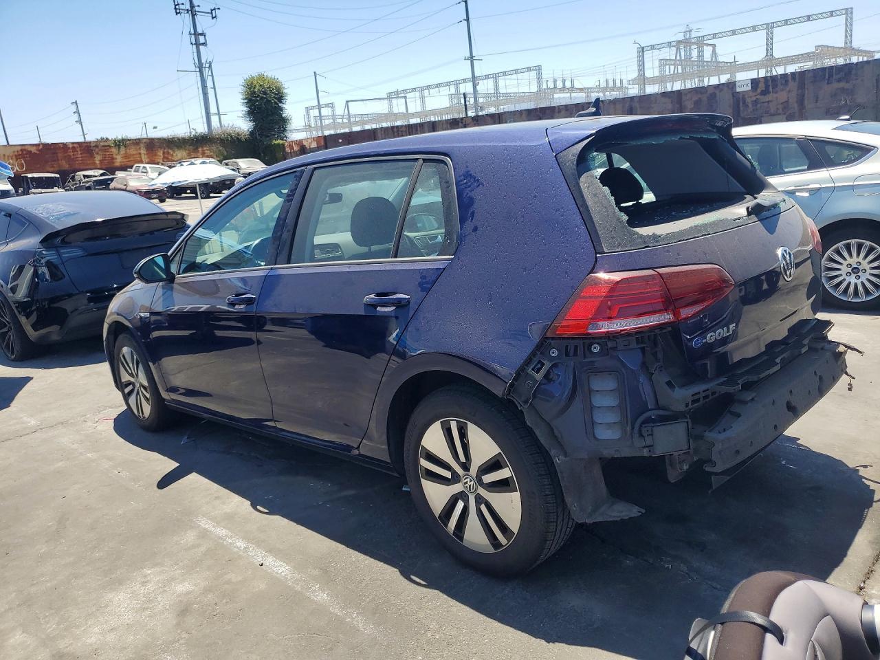 2019 Volkswagen E-Golf Sel Premium - Фото 2