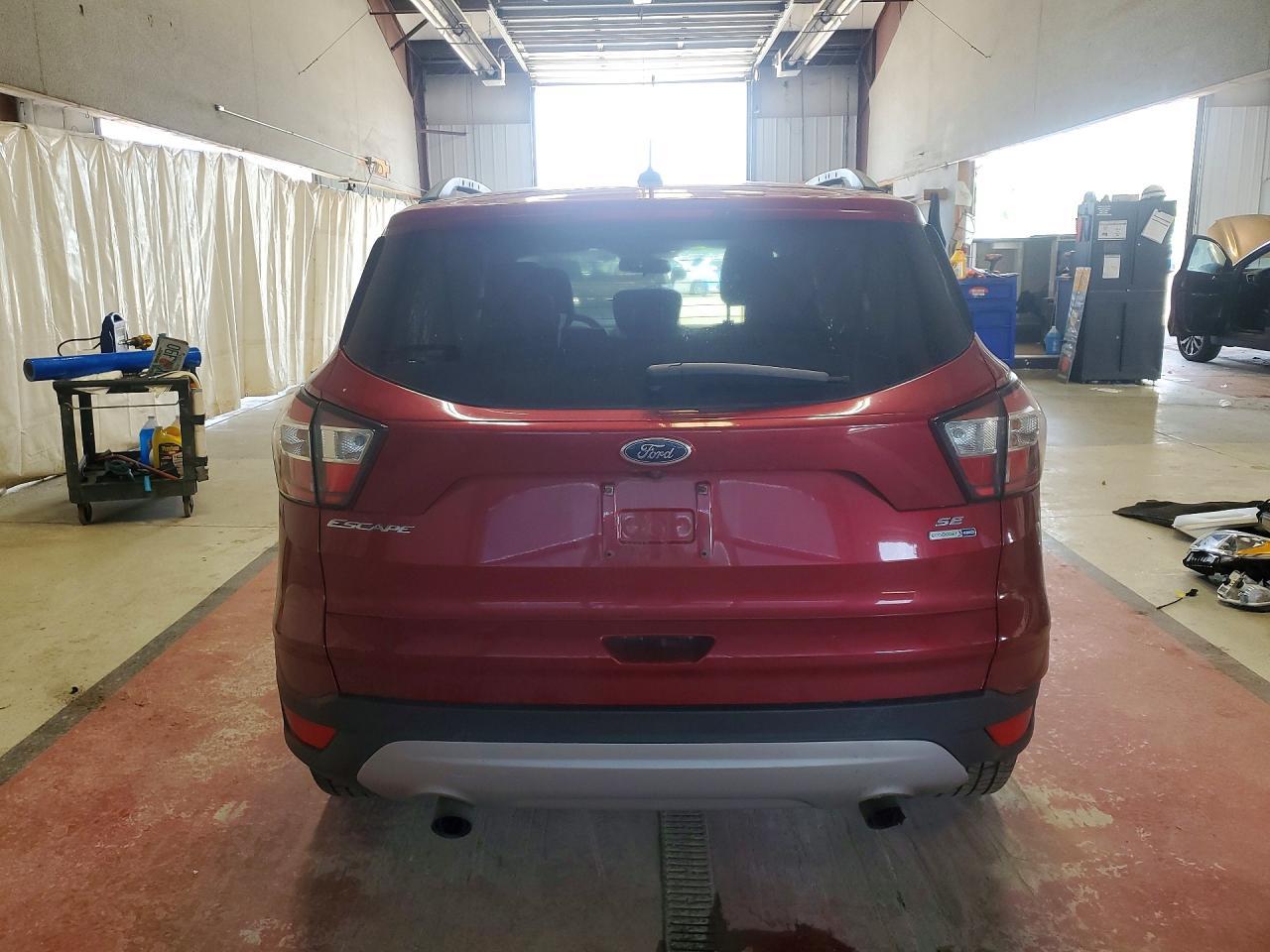 2018 Ford Escape Se - Фото 6