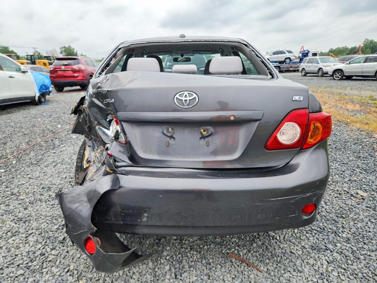 2010 Toyota Corolla Le - Фото 6