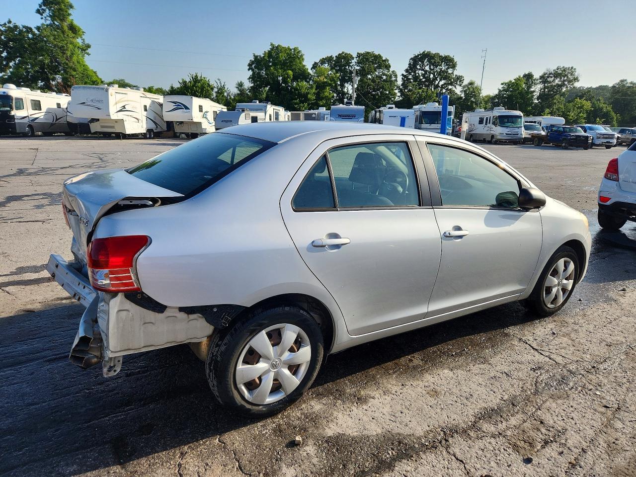 2008 Toyota Yaris Base - Image 3