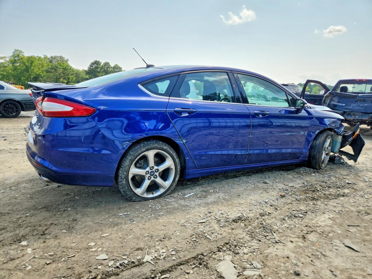 2013 Ford Fusion Se - Фото 3