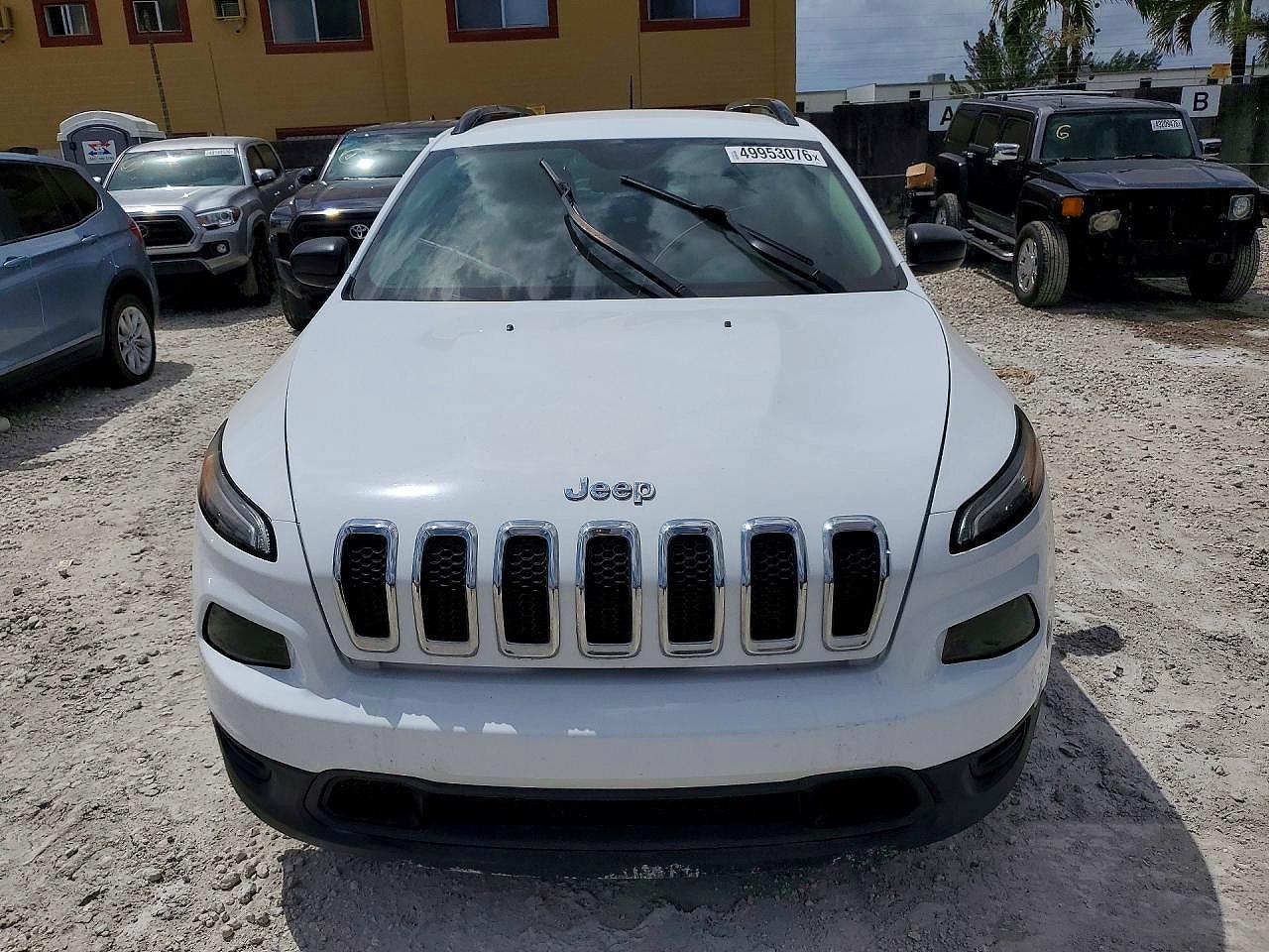 2016 Jeep Cherokee Sport - Фото 5
