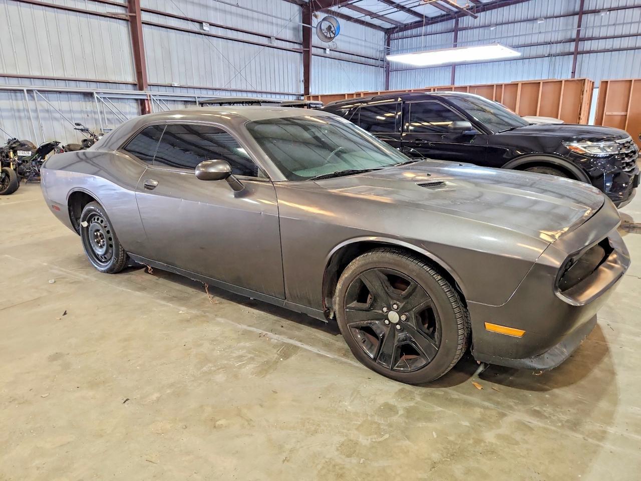 2014 Dodge Challenger Sxt - Image 4