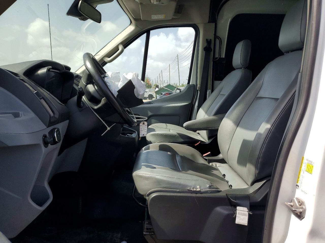 2019 Ford Transit 250 Delivery Van - Фото 7