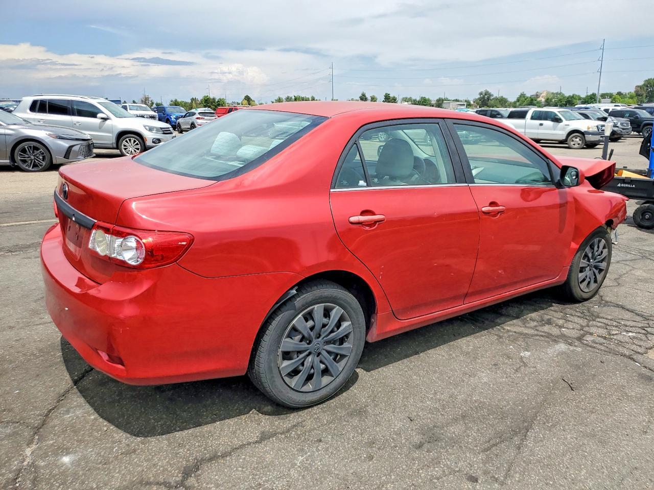 2013 Toyota Corolla Le - Фото 3