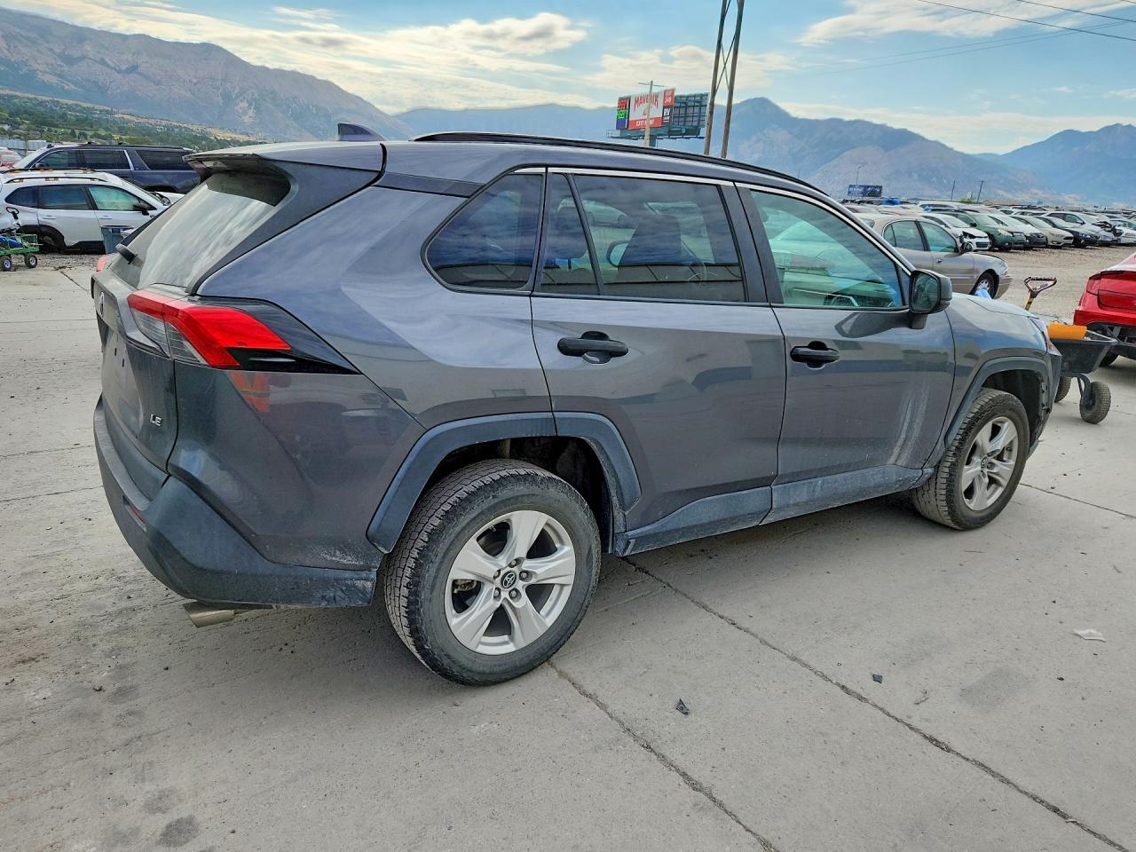 2020 Toyota Rav4 Le - Image 3