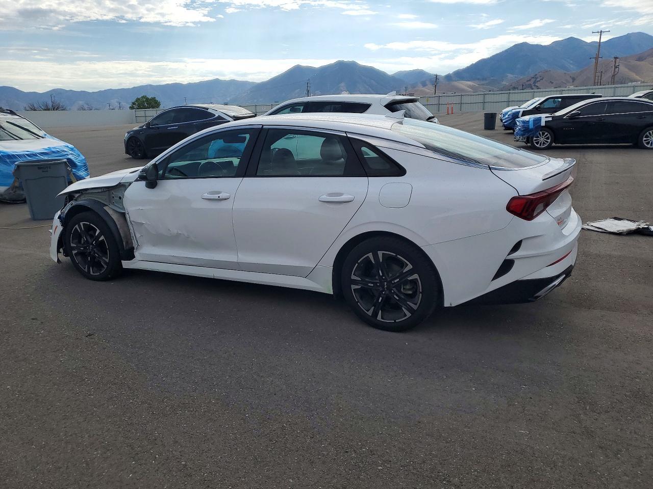 2023 Kia K5 Gt Line - Фото 2