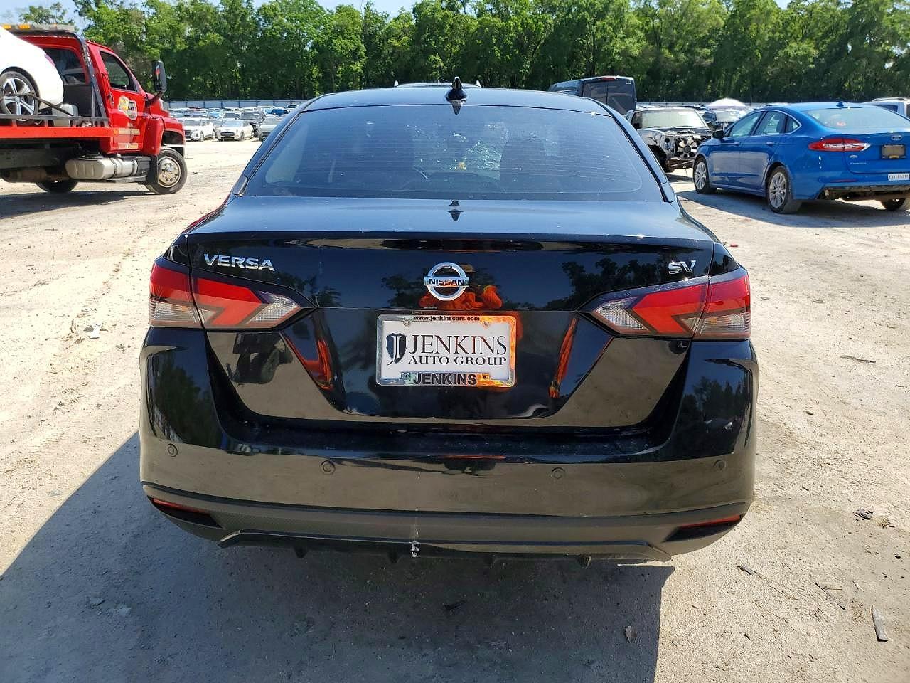 2022 Nissan Versa Sv - Image 6