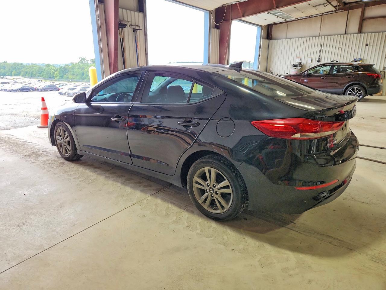 2017 Hyundai Elantra Se - Фото 2