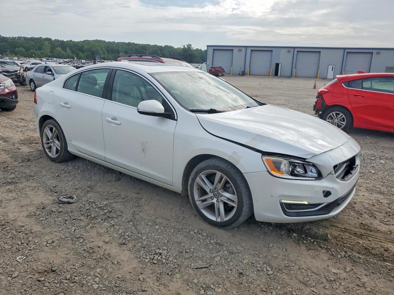 2015 Volvo S60 Premier+ - Фото 4