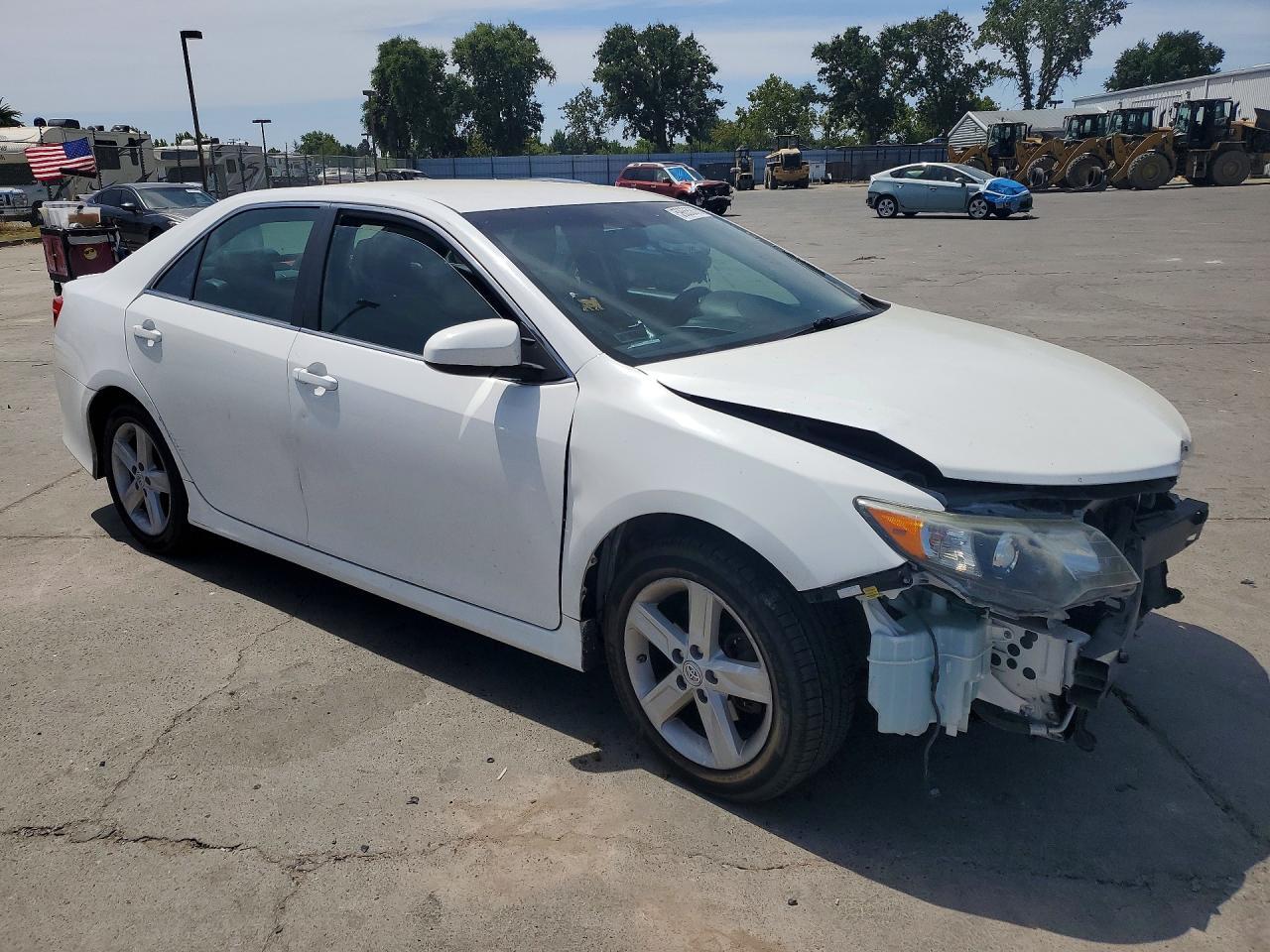 2012 Toyota Camry Se - Фото 4