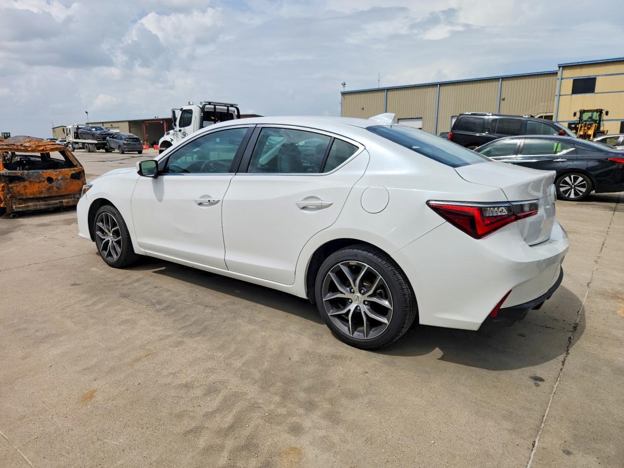2020 Acura Ilx Premium/Technology - Image 2