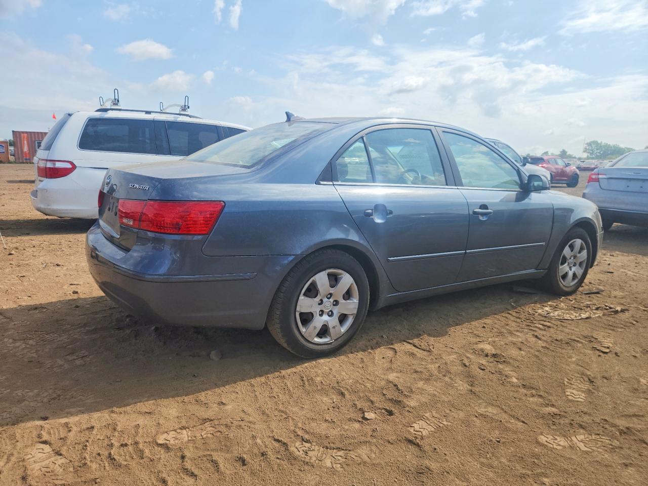 2010 Hyundai Sonata Gls - Image 3