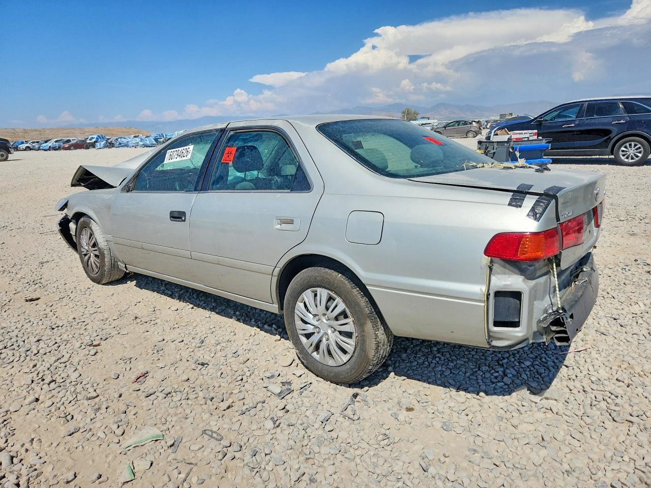 2001 Toyota Camry Le - Фото 2
