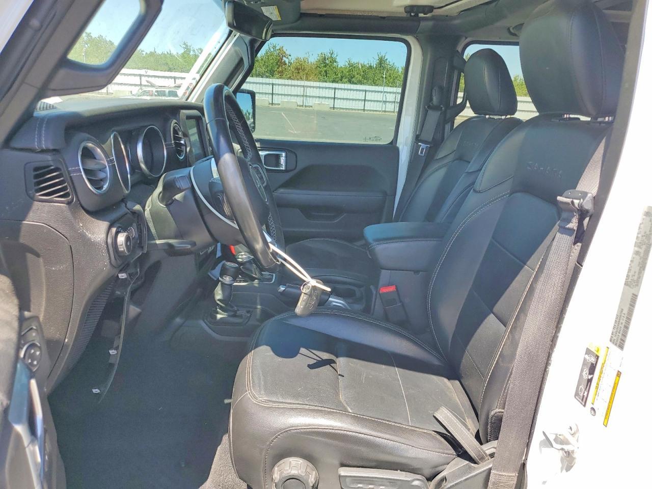 2021 Jeep Wrangler Unlimited Sahara - Image 7