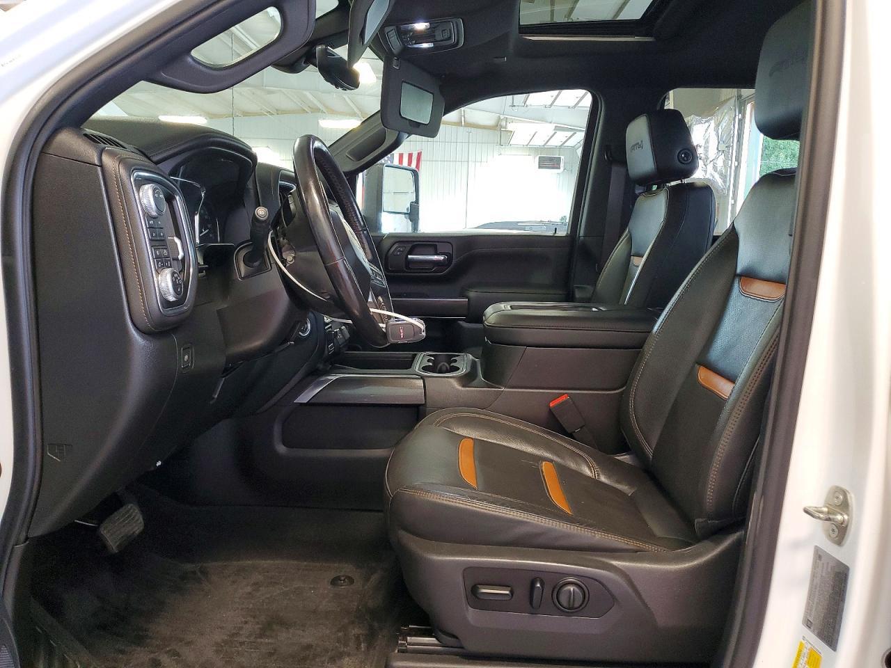 2020 GMC Sierra K3500 At4 - Image 7