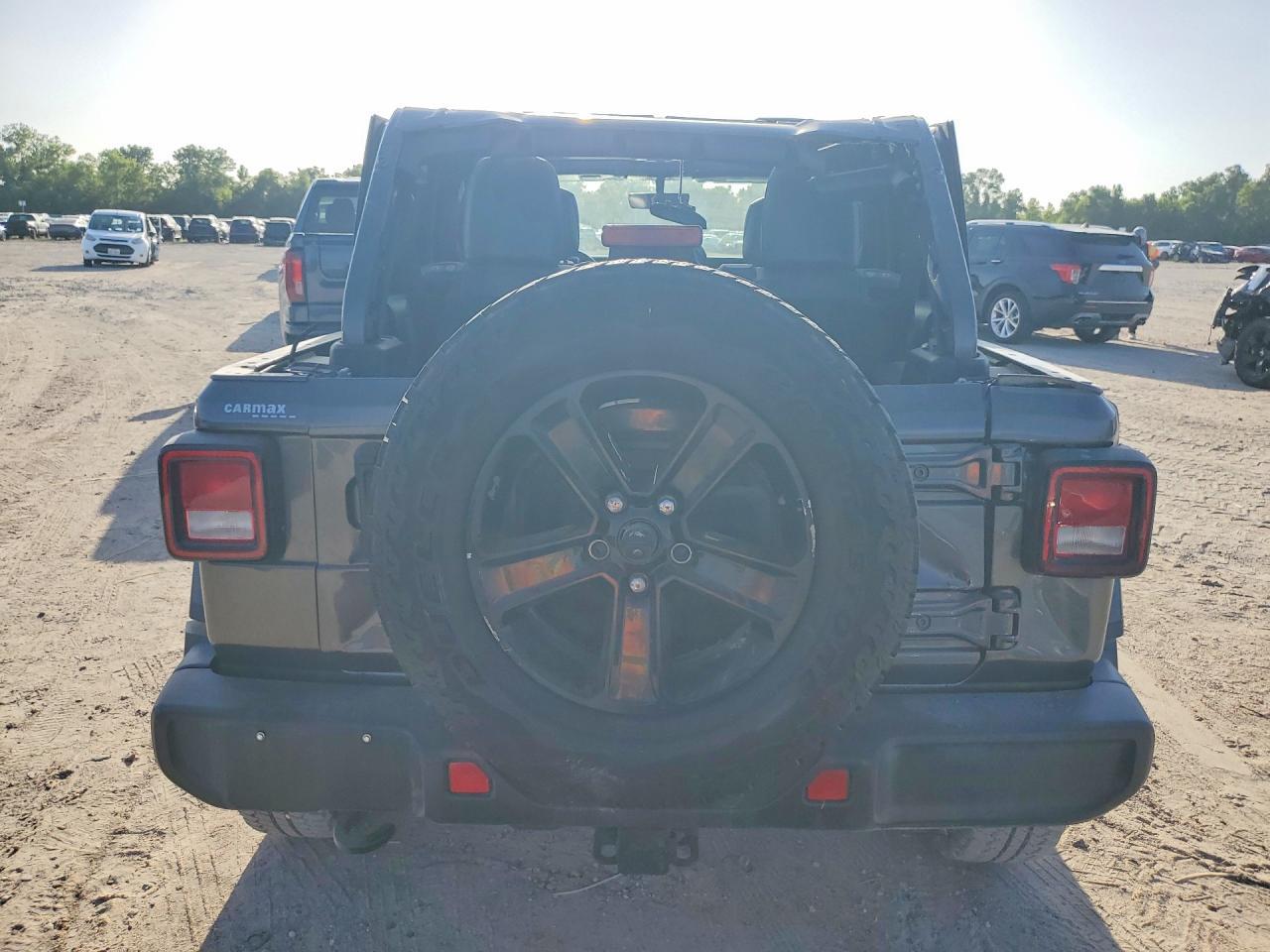 2021 Jeep Wrangler Unlimited Sahara - Фото 6