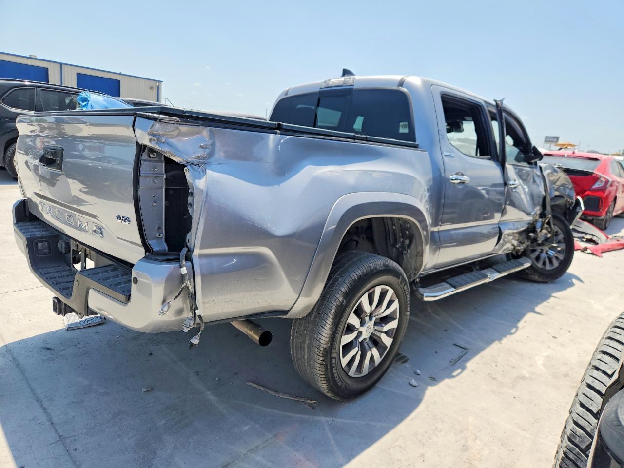 2021 Toyota Tacoma Limited - Фото 3