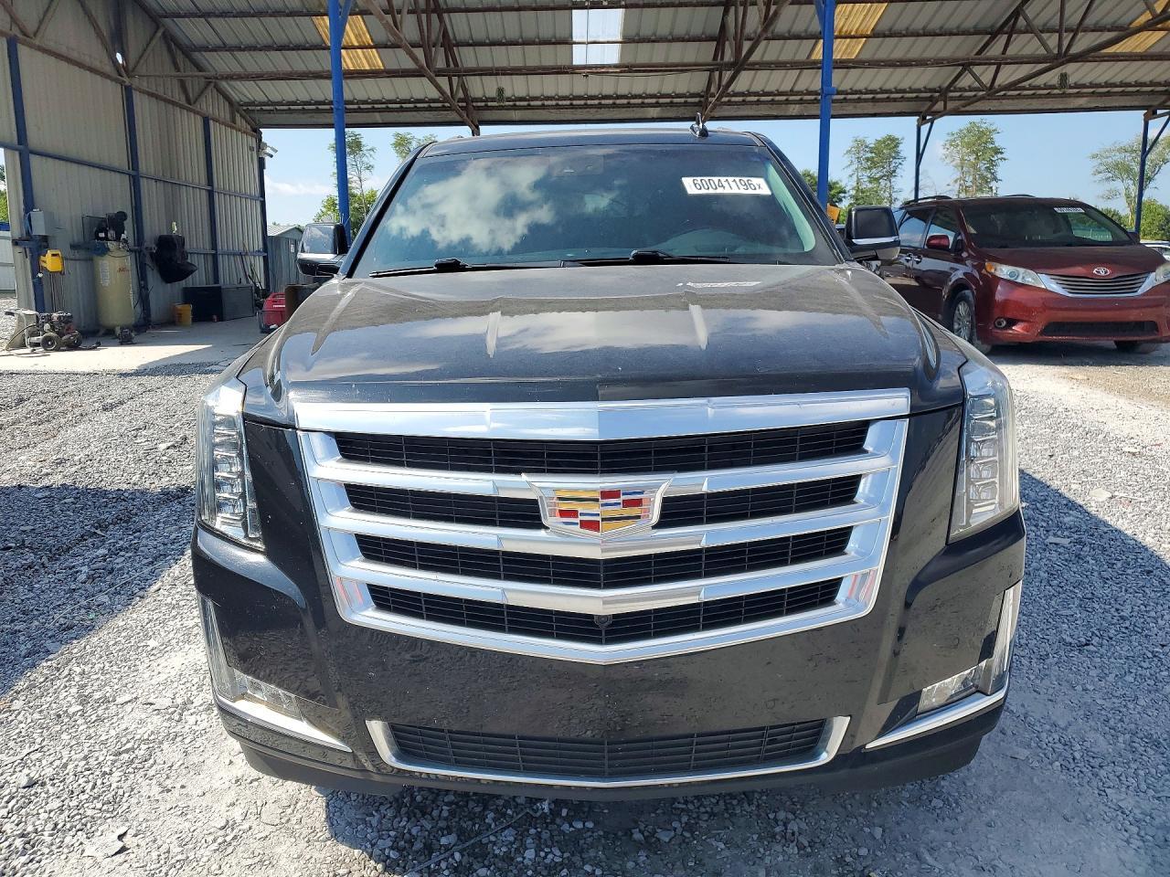 2015 Cadillac Escalade Luxury - Image 5