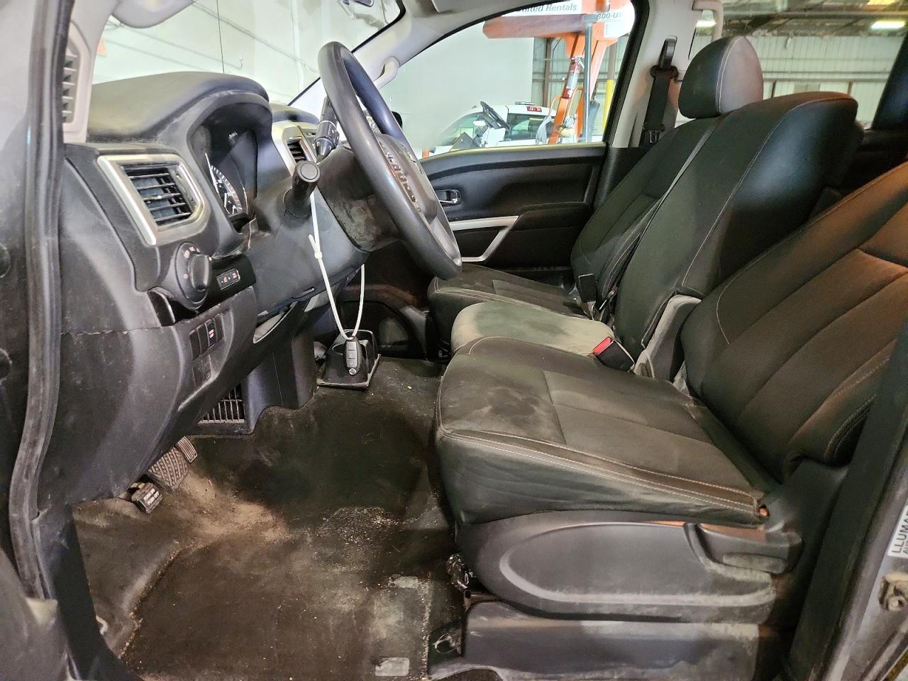 2018 Nissan Titan S - Фото 7