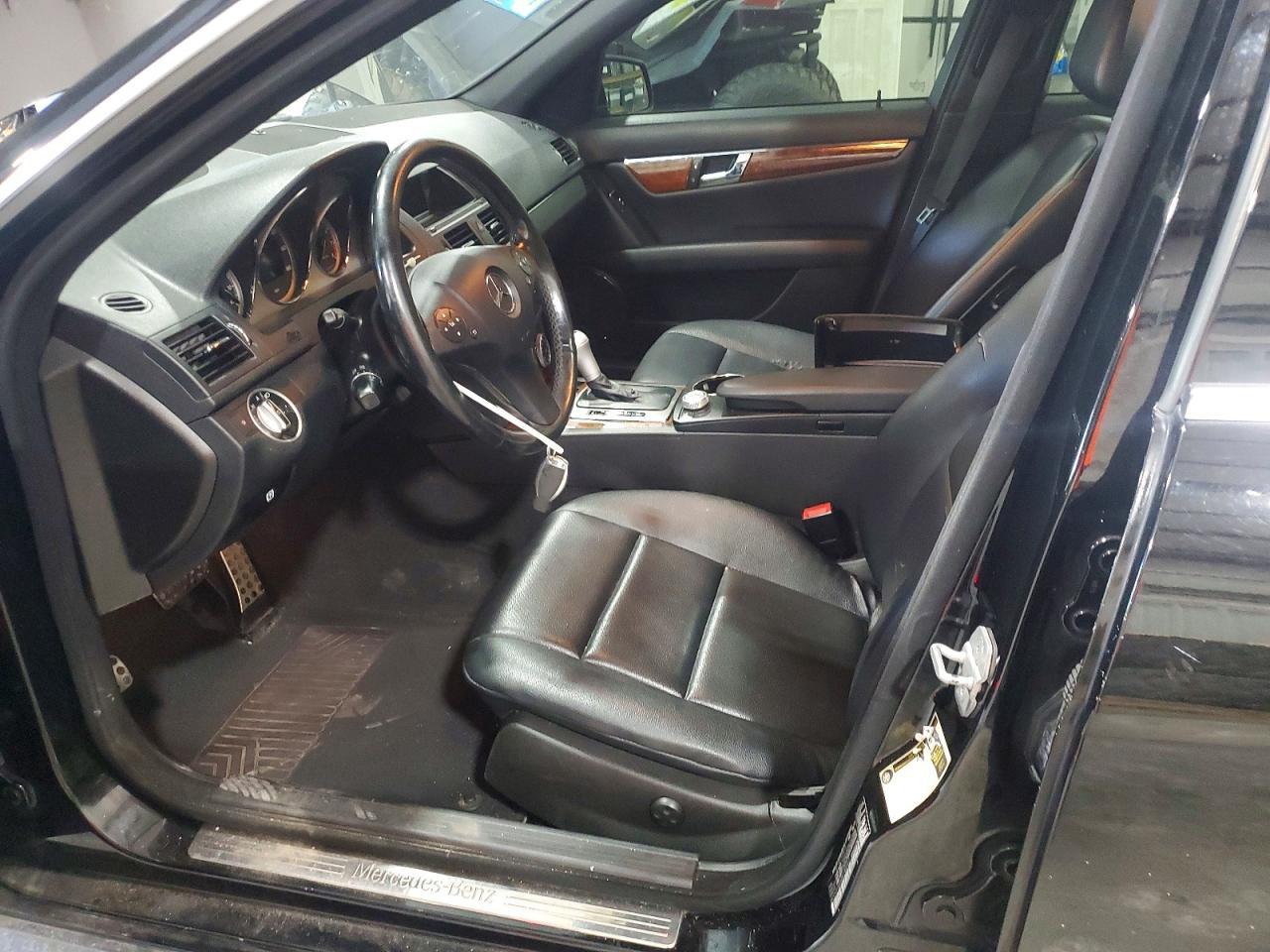 2011 Mercedes-Benz C 300 4Matic - Фото 7