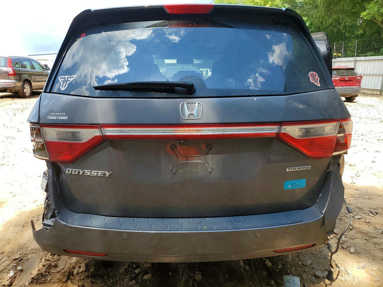 2012 Honda Odyssey Touring - Image 6