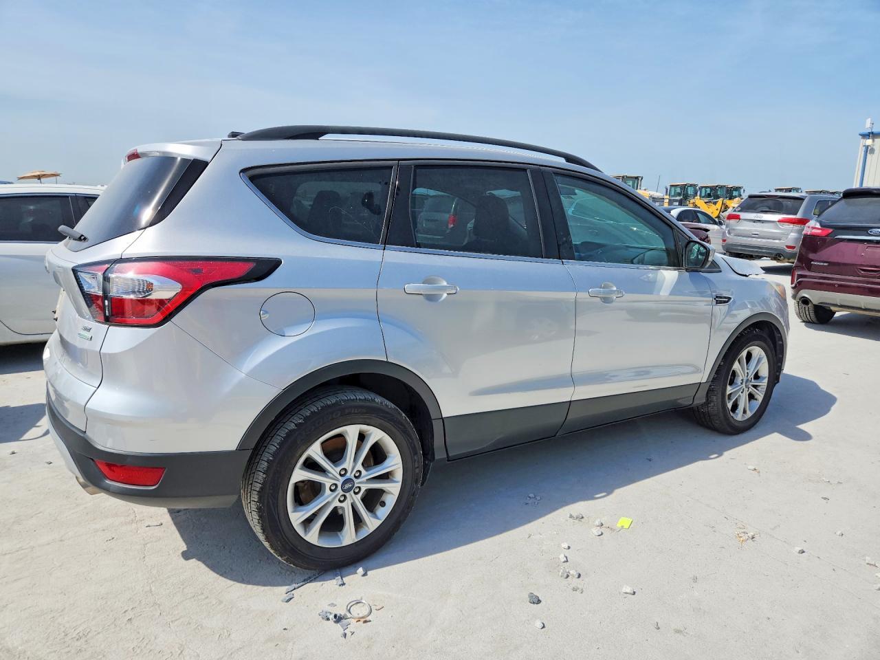 2018 Ford Escape Se - Фото 3