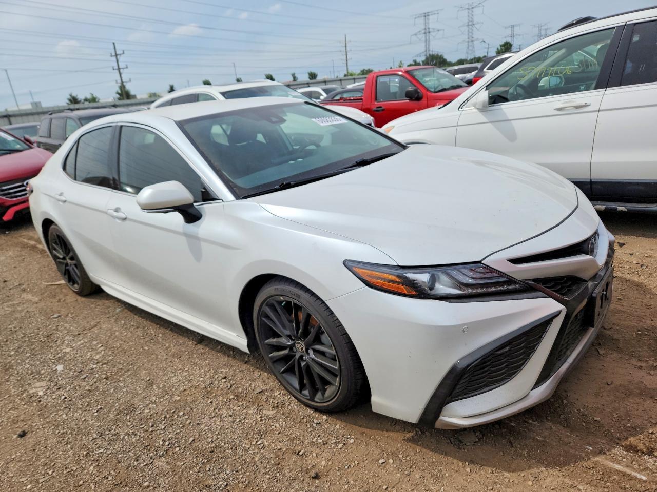 2022 Toyota Camry Xse - Фото 4