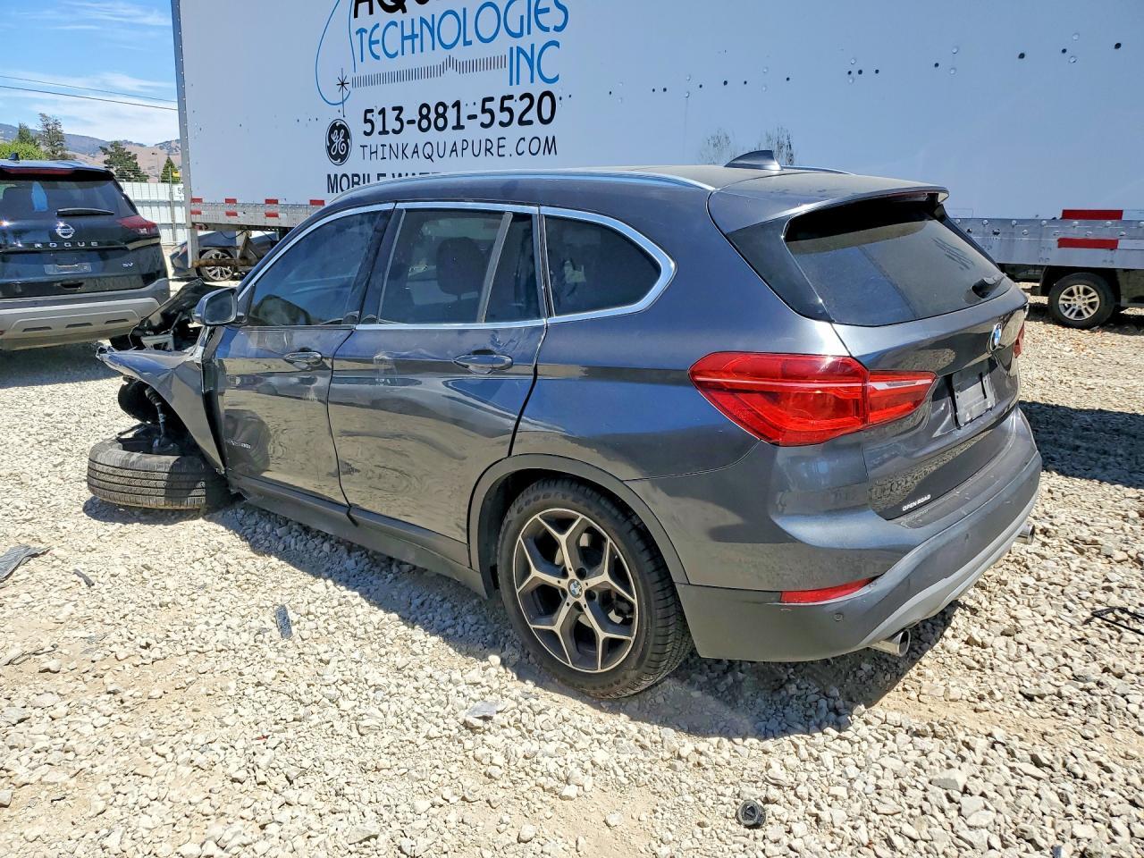 2016 BMW X1 xDrive28I - Фото 2