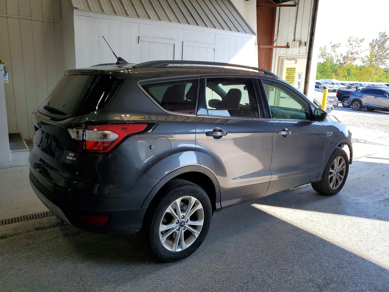 2018 Ford Escape Se - Image 3