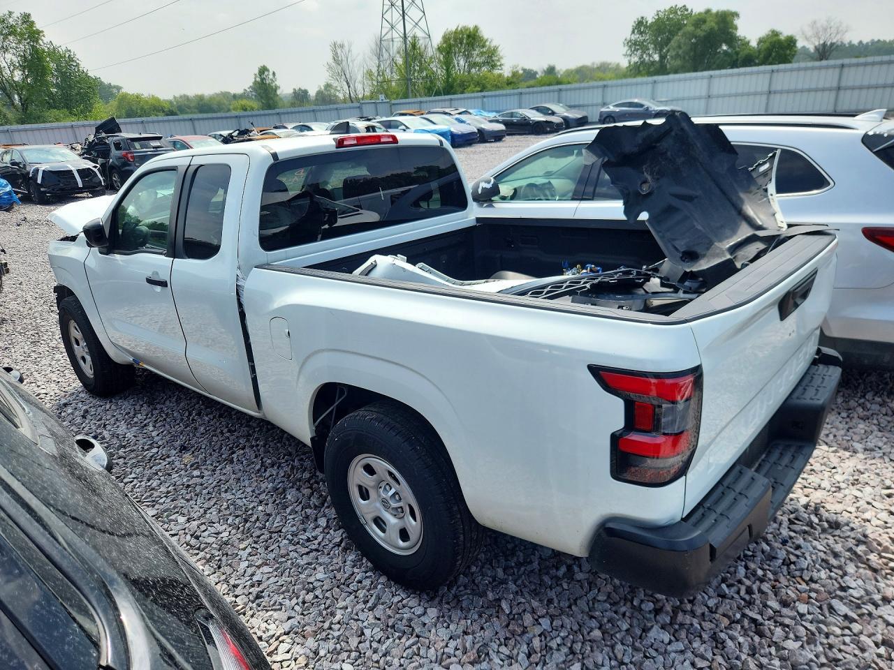 2024 Nissan Frontier S - Фото 2