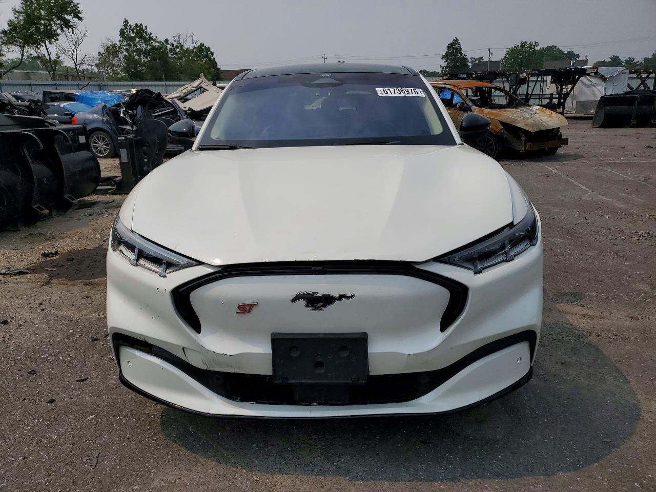 2023 Ford Mustang Mach-E Premium - Фото 5