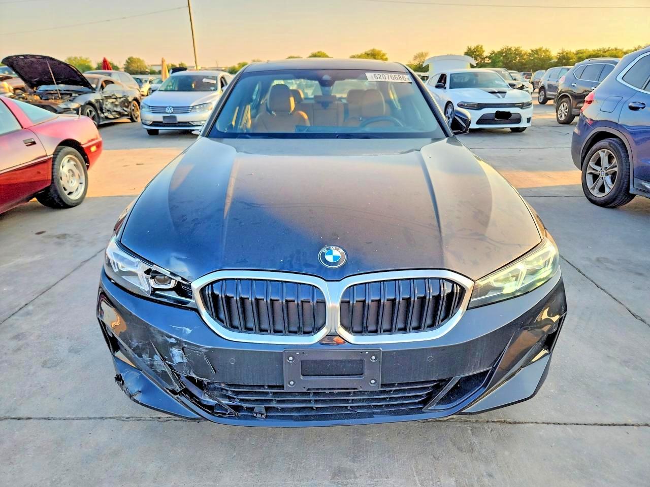 2026 BMW 330Xi - Image 5