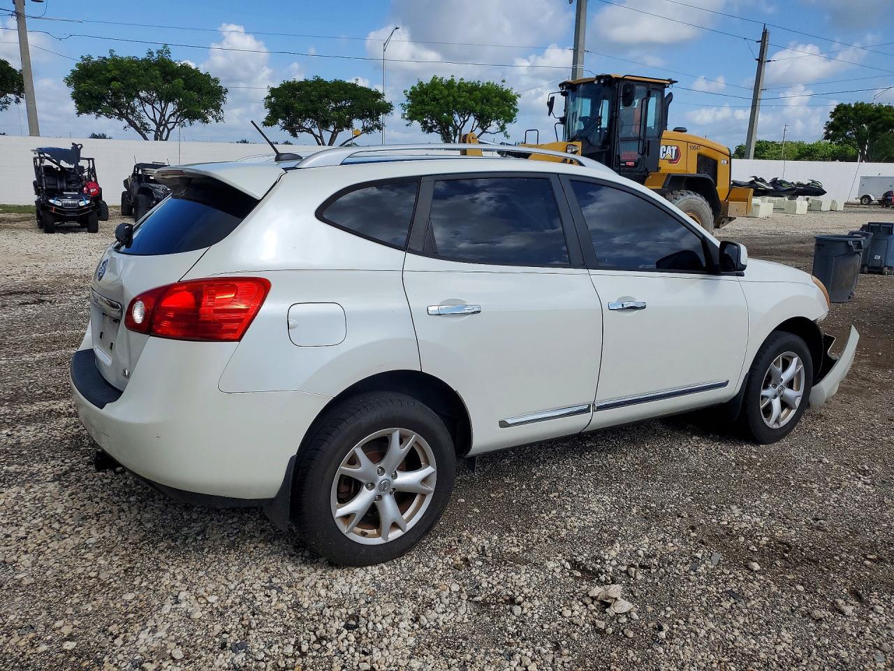 2011 Nissan Rogue S - Фото 3