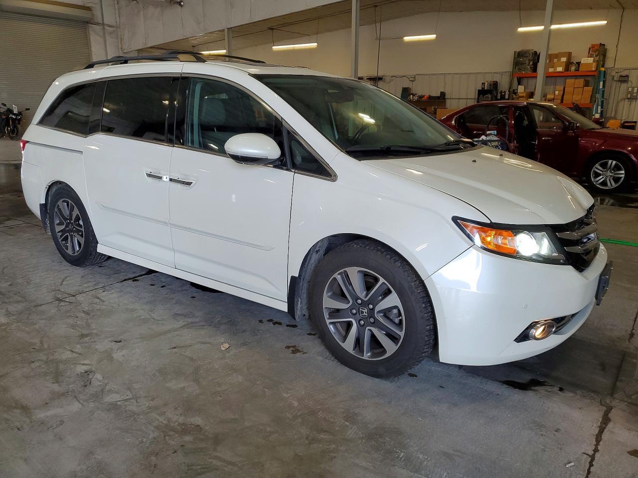 2015 Honda Odyssey Touring - Фото 4