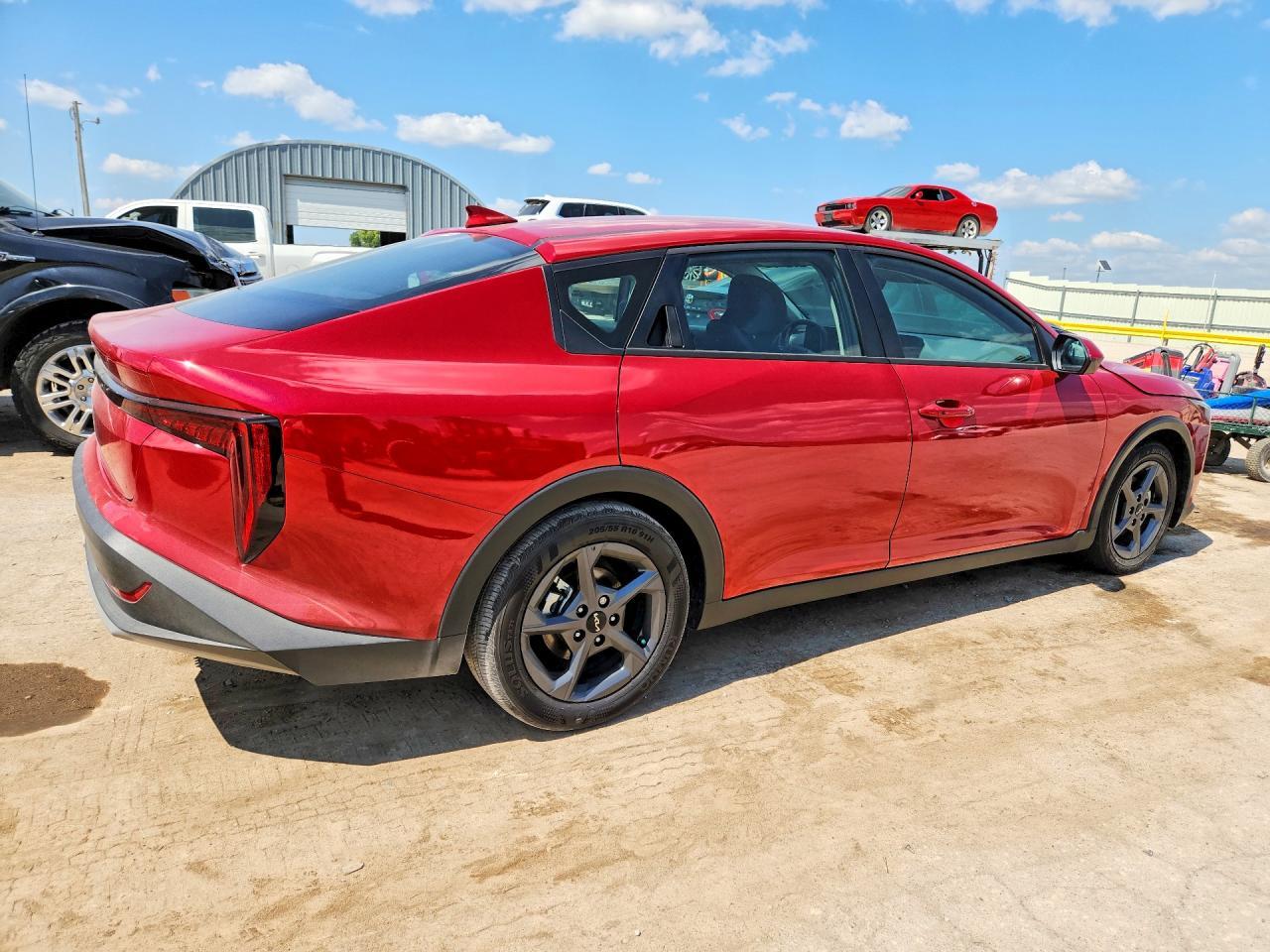 2025 Kia K4 Lxs - Image 3