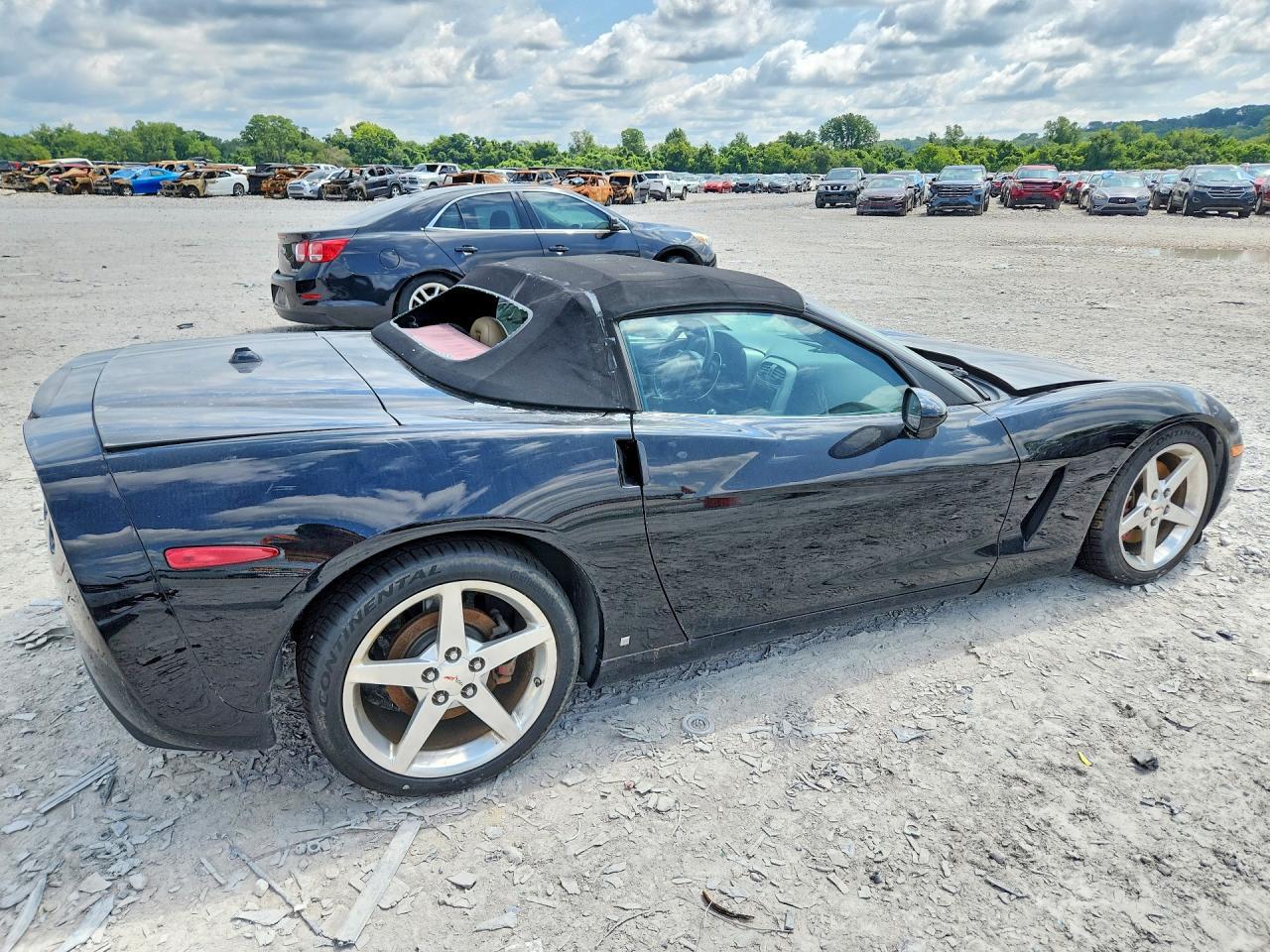 2005 Chevrolet Corvette - Фото 3