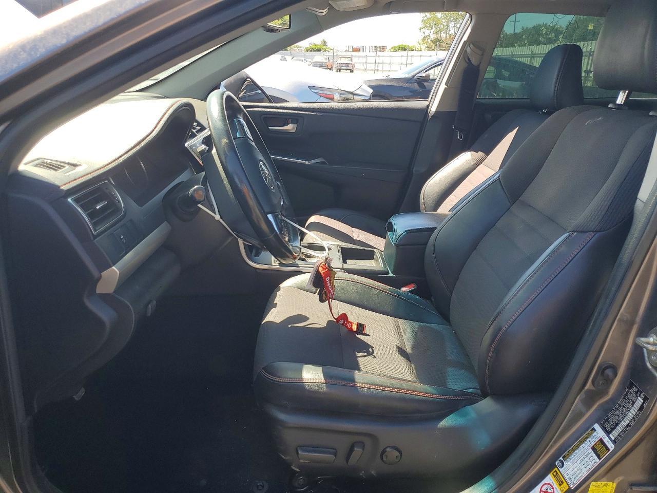 2017 Toyota Camry Se - Image 7