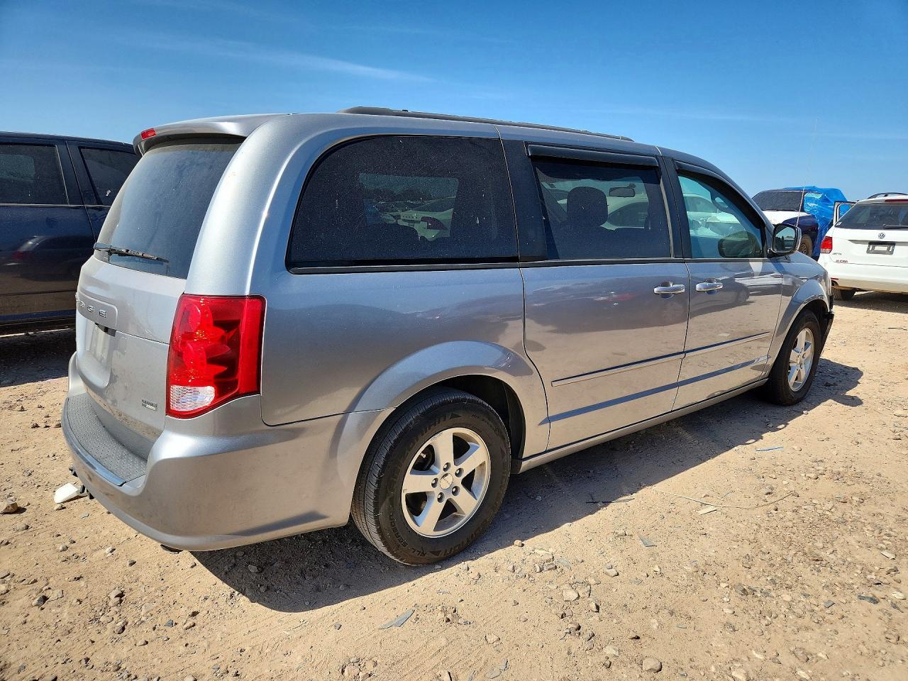 2013 Dodge Grand Caravan Sxt - Фото 3