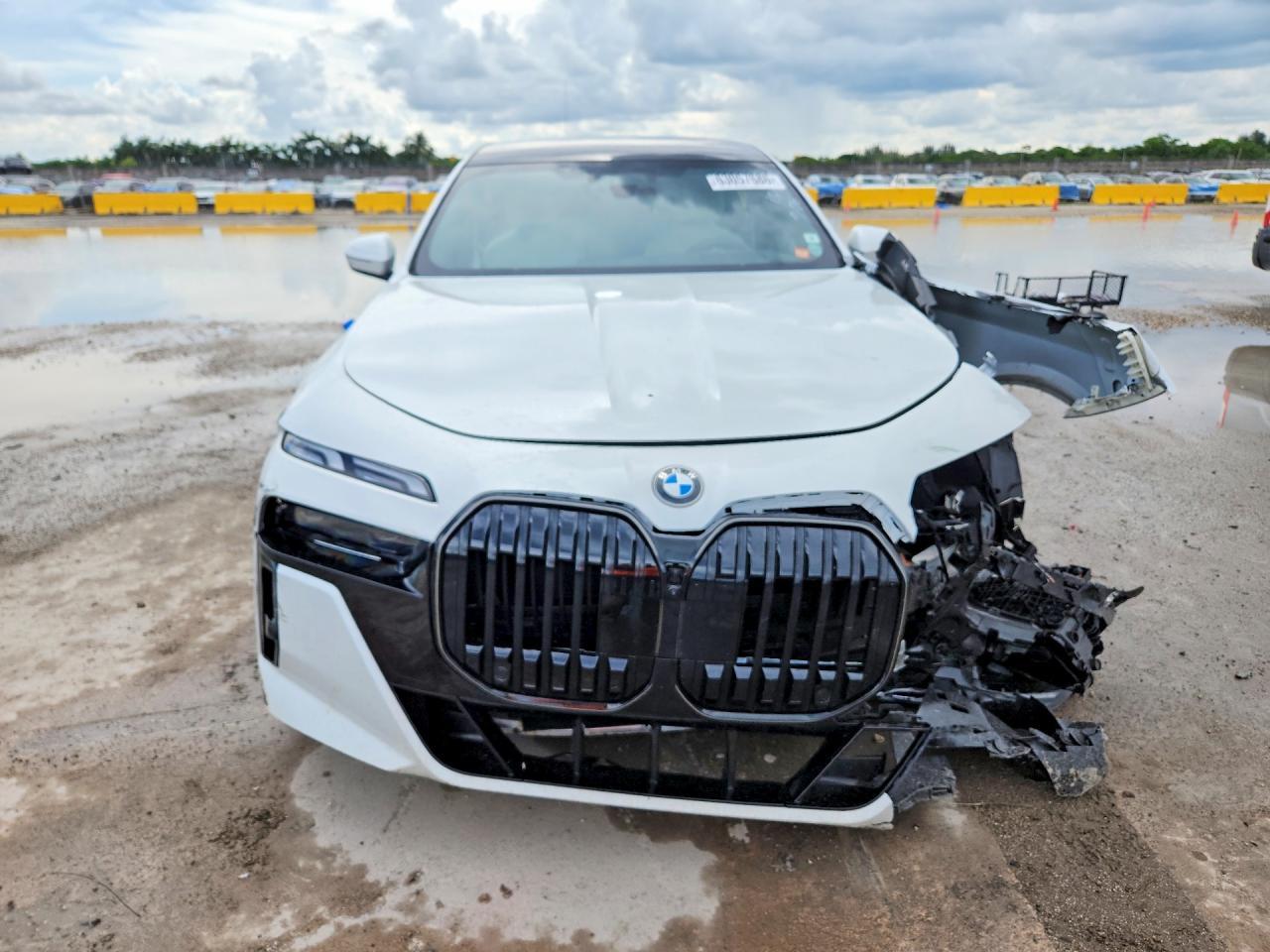 2025 BMW 740 Xi - Фото 5