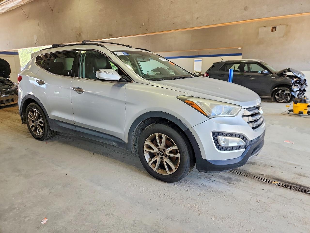 2016 Hyundai Santa Fe Sport 2.0T - Image 4