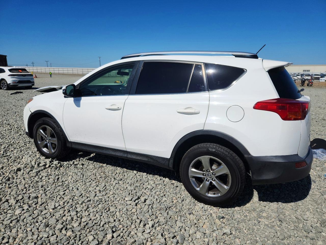 2015 Toyota Rav4 Xle - Фото 2