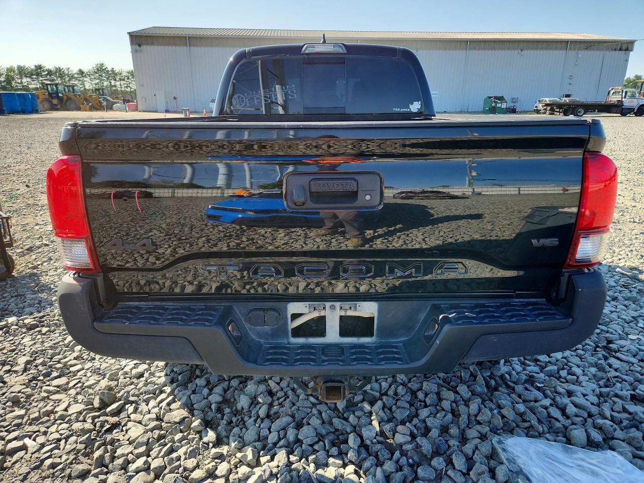 2019 Toyota Tacoma Sr5 V6 - Image 6