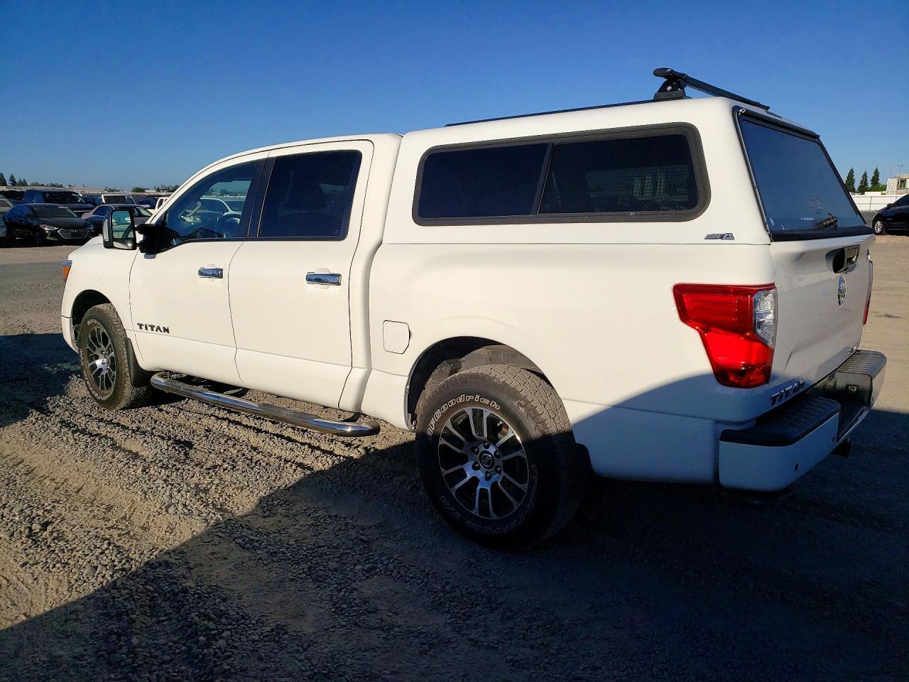 2021 Nissan Titan Sv - Фото 2
