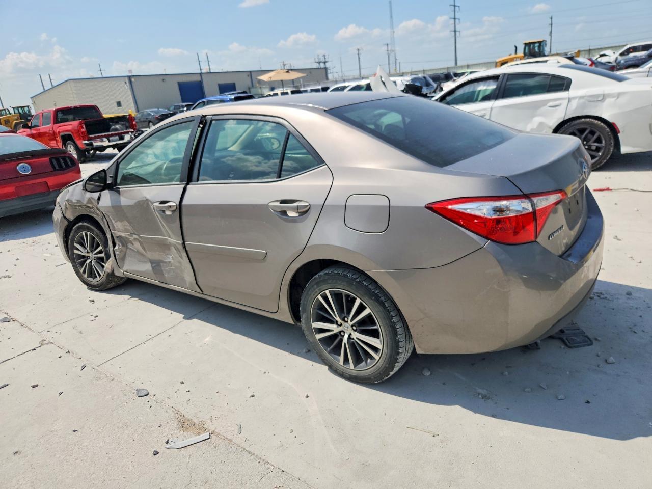 2016 Toyota Corolla Le Plus - Фото 2