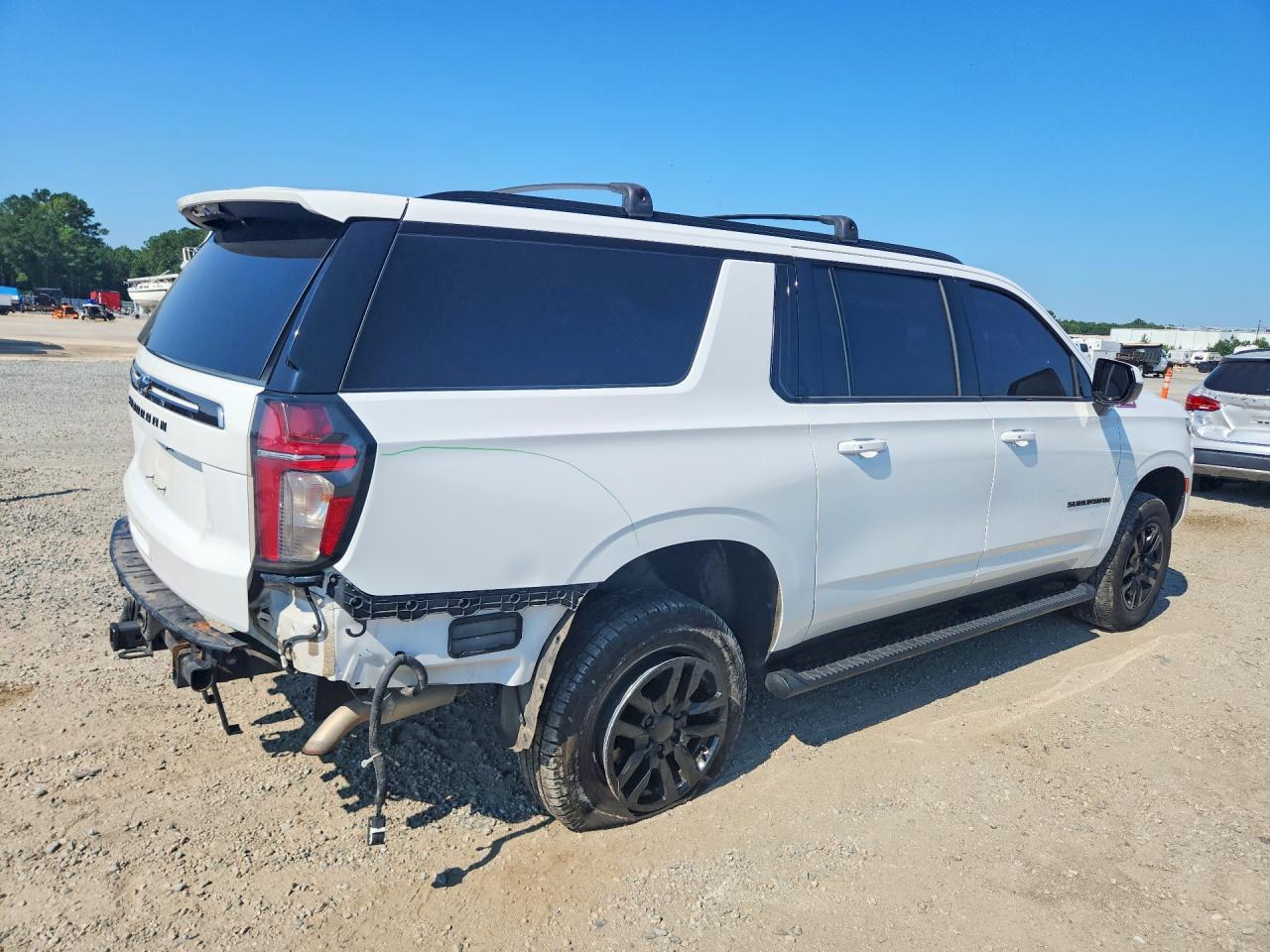 2021 Chevrolet Suburban K1500 Z71 - Фото 3