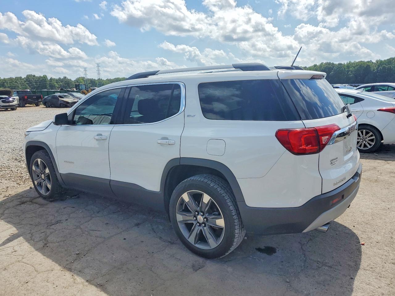 2017 GMC Acadia Slt-2 - Image 2