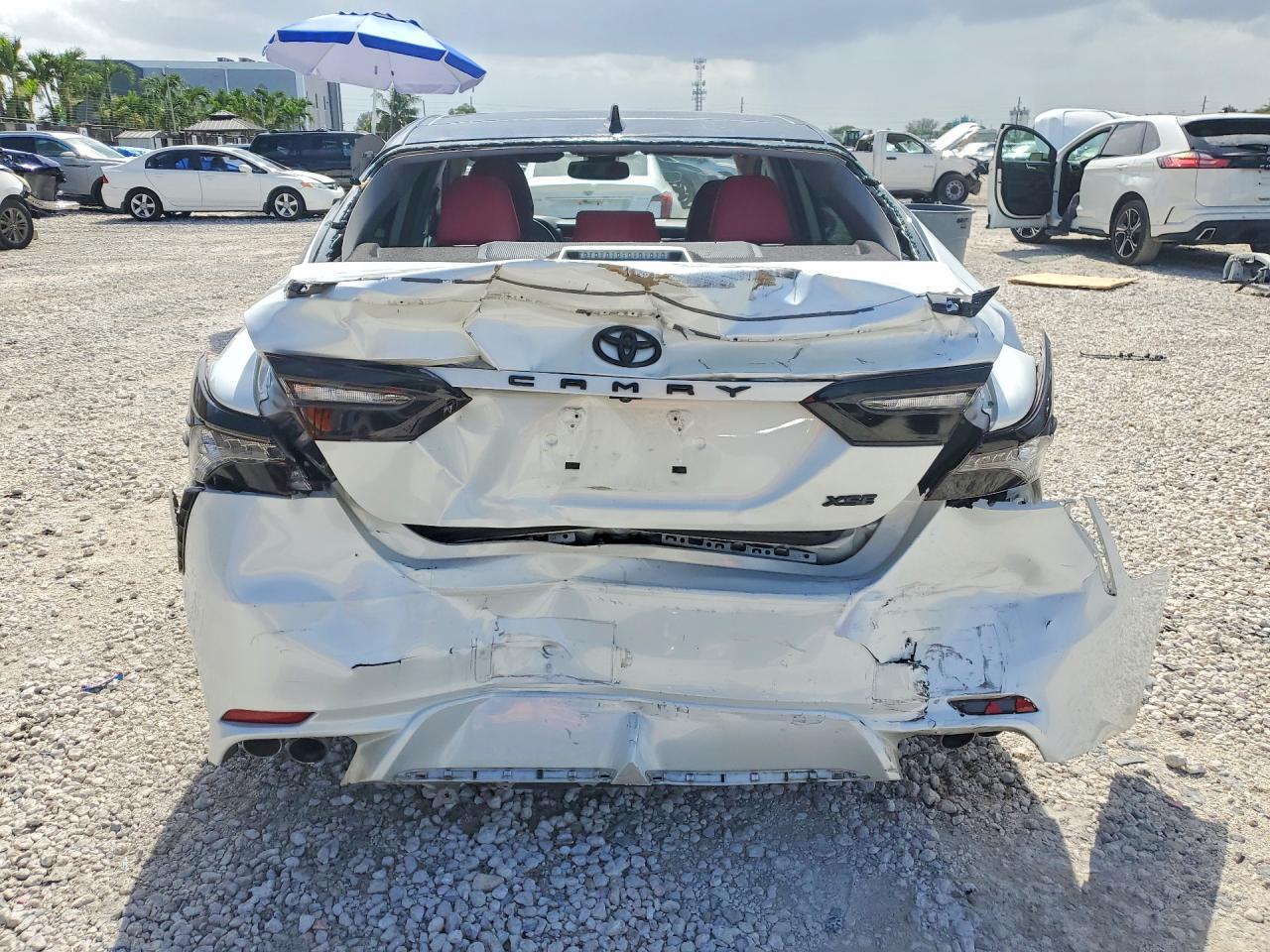 2021 Toyota Camry Xse - Image 6