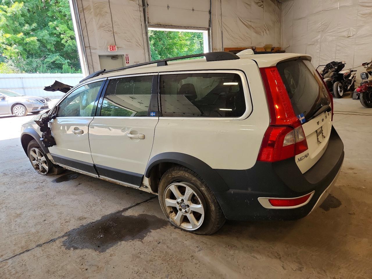 2011 Volvo Xc70 3.2 - Фото 2