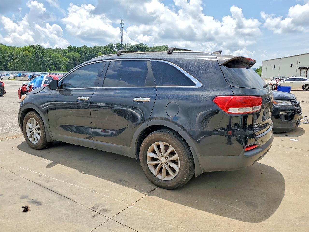 2016 Kia Sorento Lx V6 - Image 2
